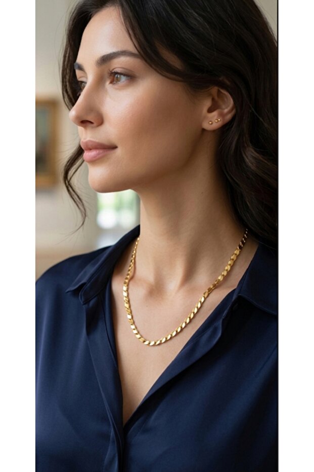 Sequin Arpa Cut Gold Color Plated Chain Necklace