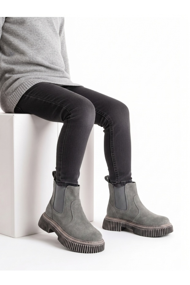 Unisex Non-Slip and Lightweight Sole Suede Easy-To-Wear Cold Weather Resistant Children's Winter Boots