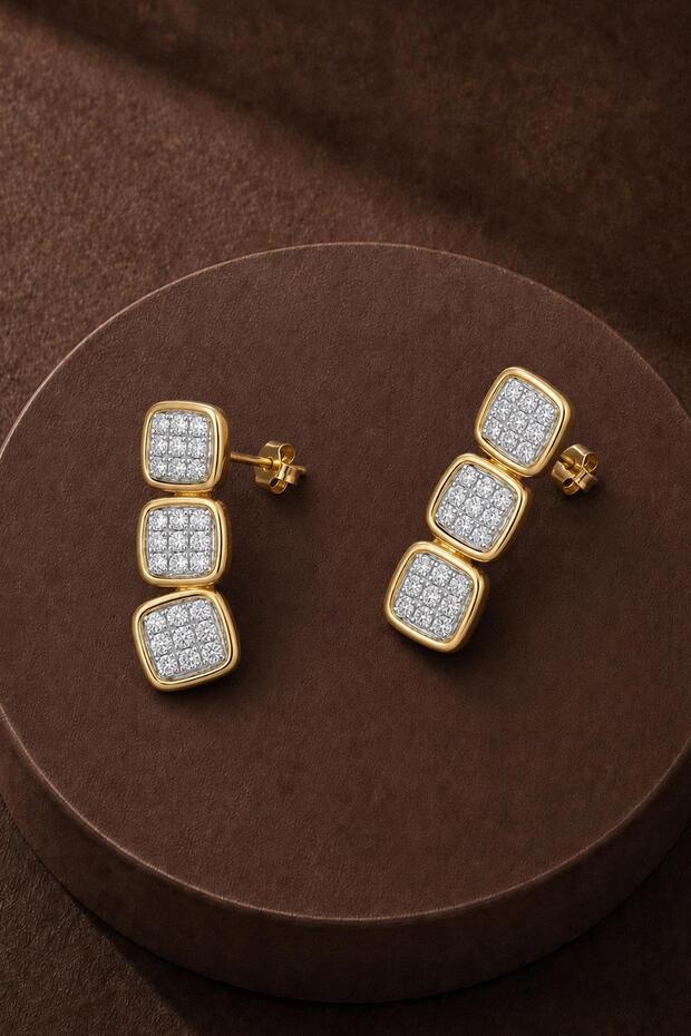 Üçtaş Vip Nail Earrings
