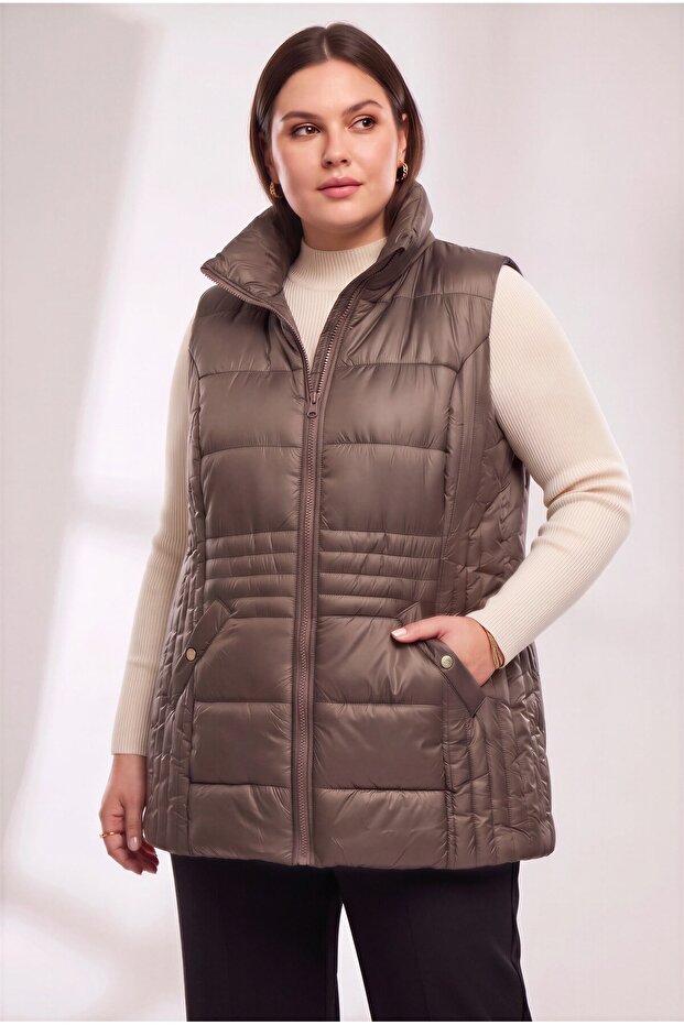 Large Size Quilted Vest with Pockets Brown