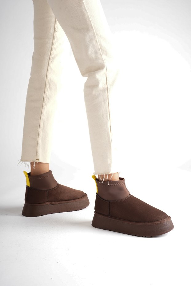 Women's Bitter Brown Suede 5cm Thick Soled Winter Stretch High-Top Casual Boots