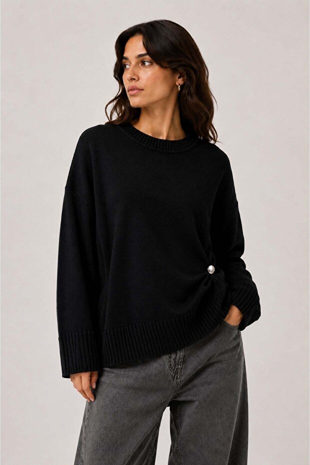 1045 Women's Crew Neck Sweater with Side Buckle Detail, Black
