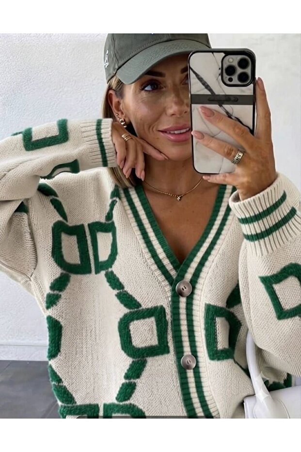 Women's Patterned V-Neck Oversized Knitwear Cardigan