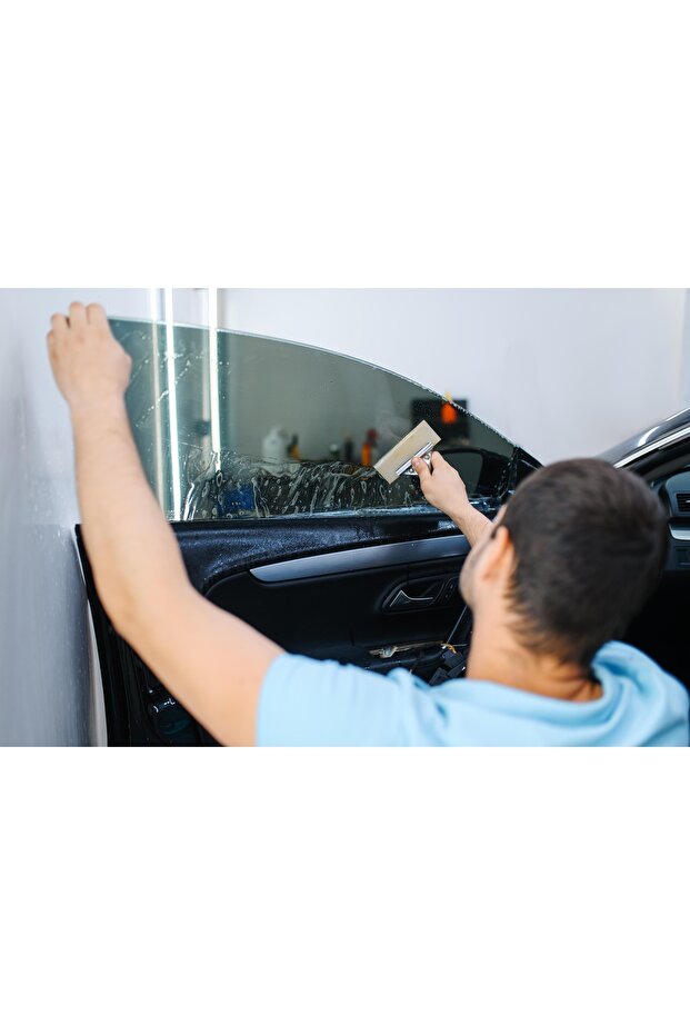 Sedan window heat insulation