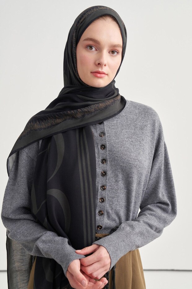 Monogram Pattern Norena Wool Shawl Black