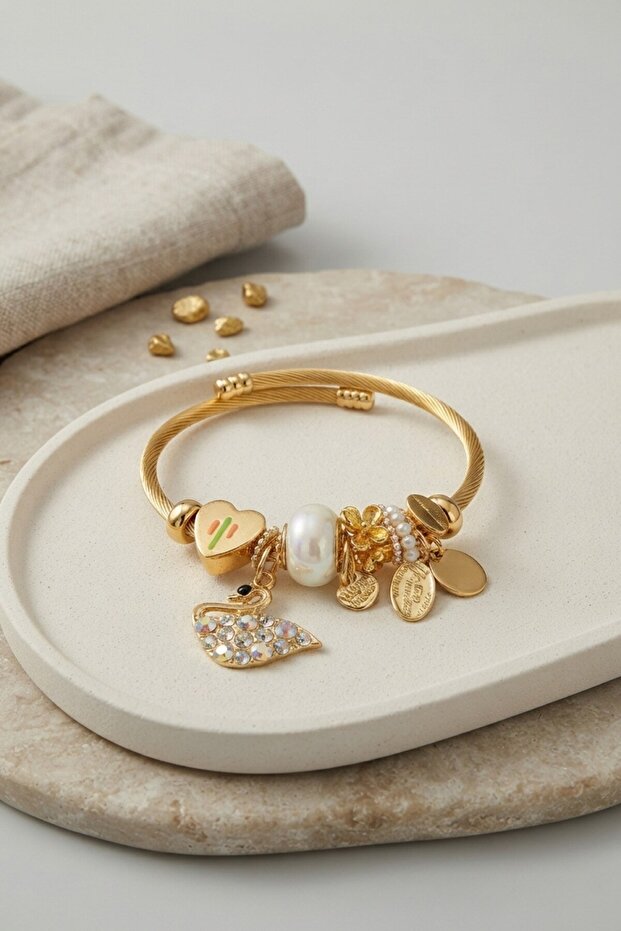 Swan Model Charm Bracelet