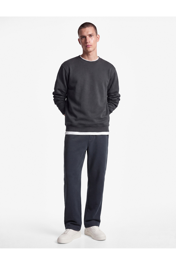 Ribbed Regular Fit Crew Neck Long Sleeve Sweatshirt