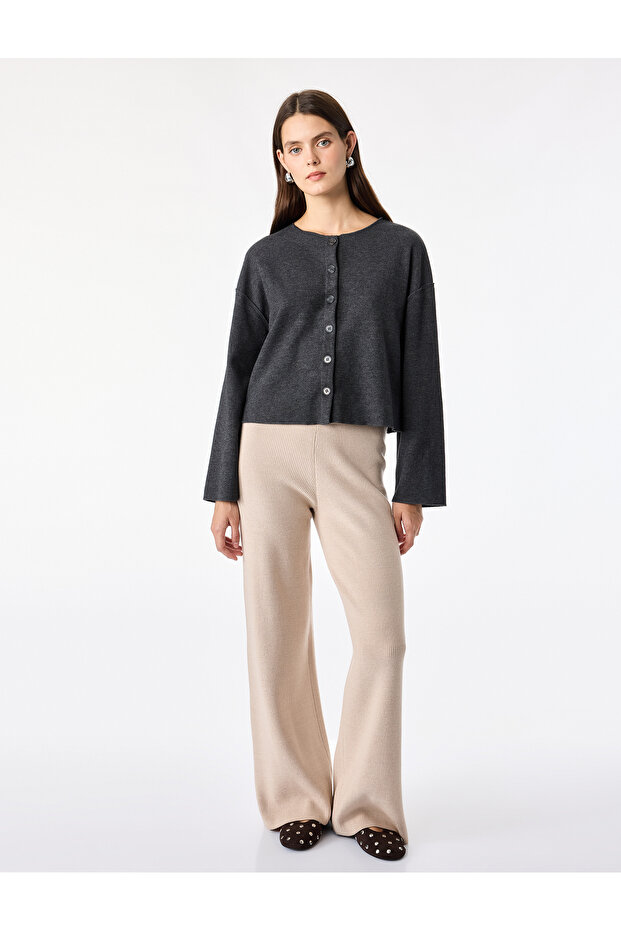 Long Sleeve Crew Neck Buttoned Basic Cardigan