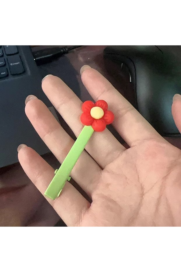 1 hair clip Anime Alien Stage Mizi Till Ivan Cosplay Hairpin five-petaled flowers Hair Clip Cute Hea