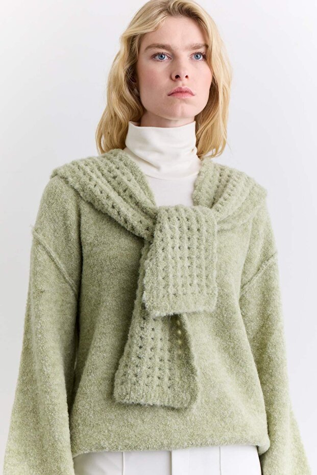 Soft Textured Collared Shawl Green