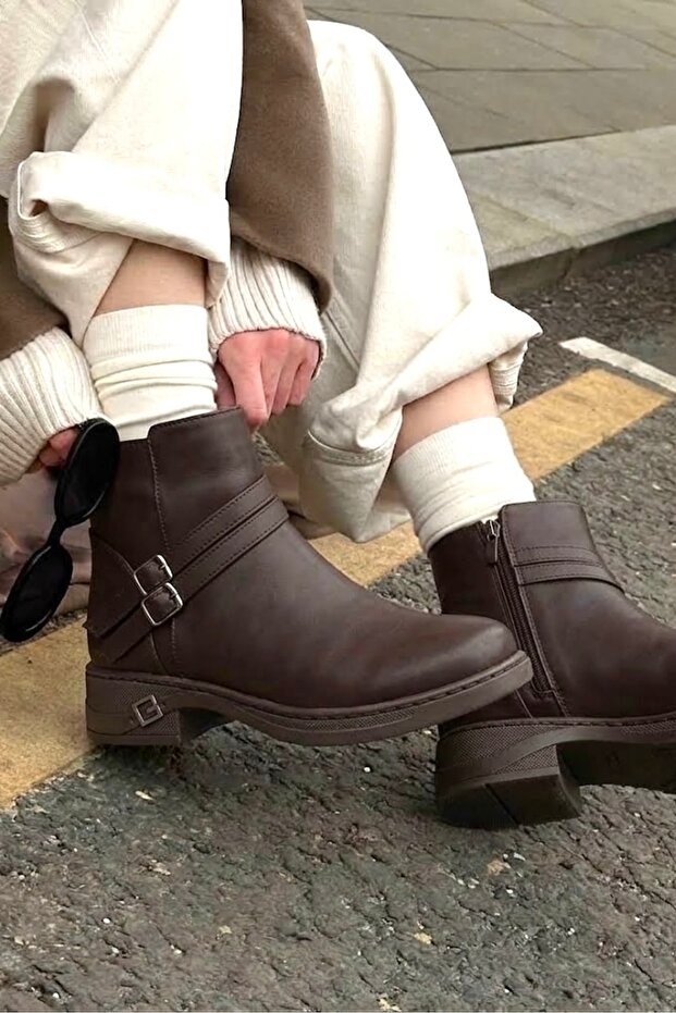 Double Belt Detailed Zippered Nubuck Women's Boots R15D104