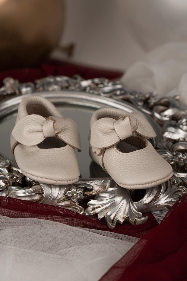 Lily Genuine Leather Baby Girl Moccasin Cream