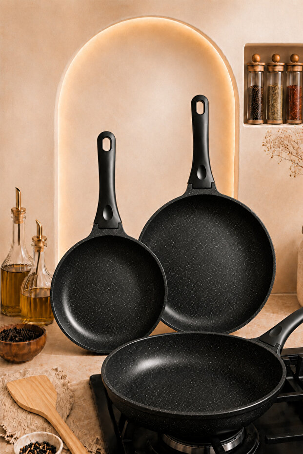 Triforge 3-Piece Black Cast Iron Pan Set 20-24-28 cm