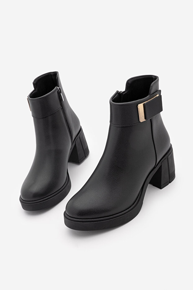 Women's Buckle Zippered Thick Heeled Boots Nuvos Black