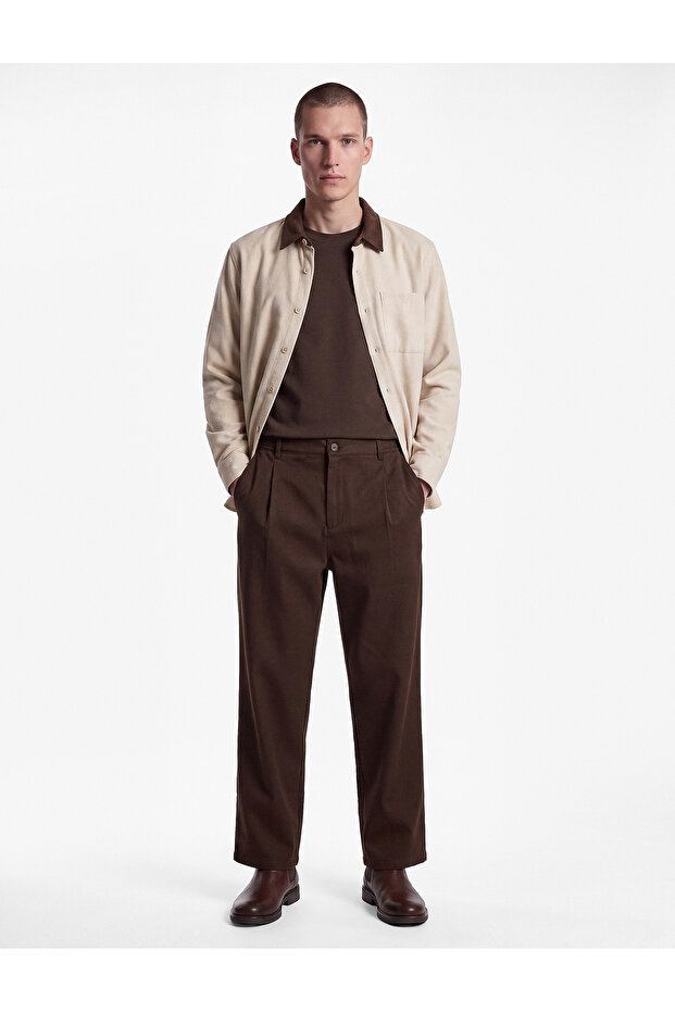 Pocketed Viscose Blend Pleated Fabric Trousers