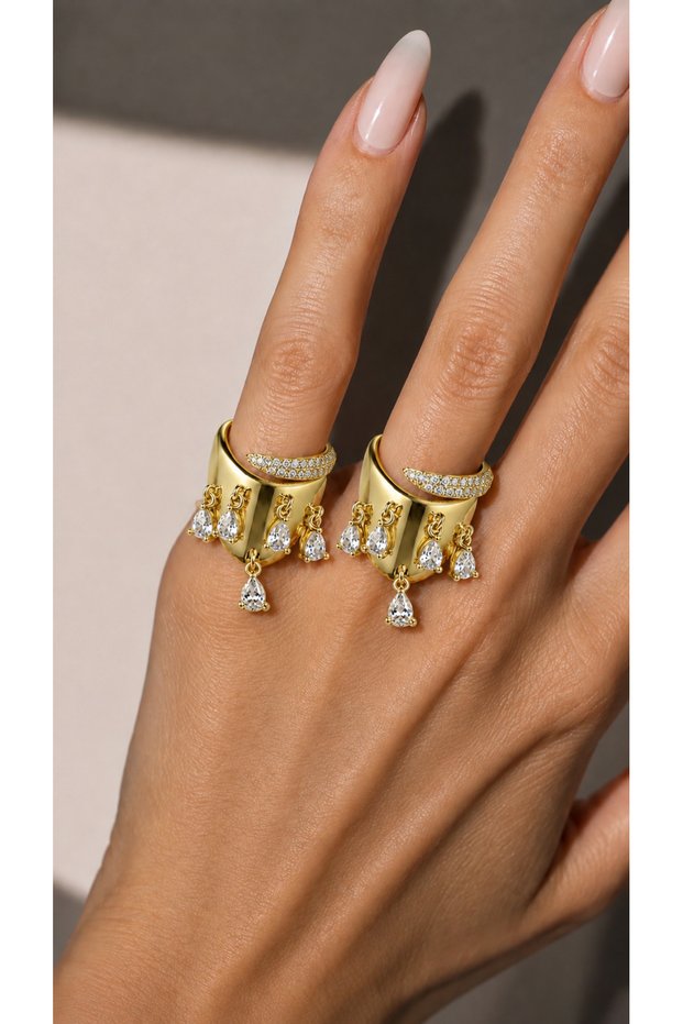 Lysanne Drop Stone Ring