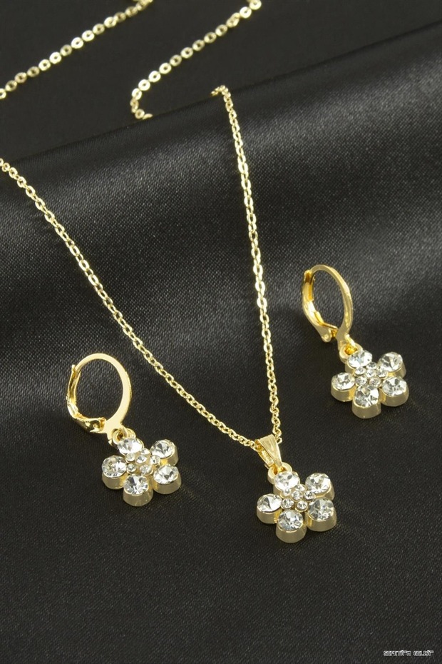 Spt-Gld Flower Stone Set Necklace (44626) Silver Color