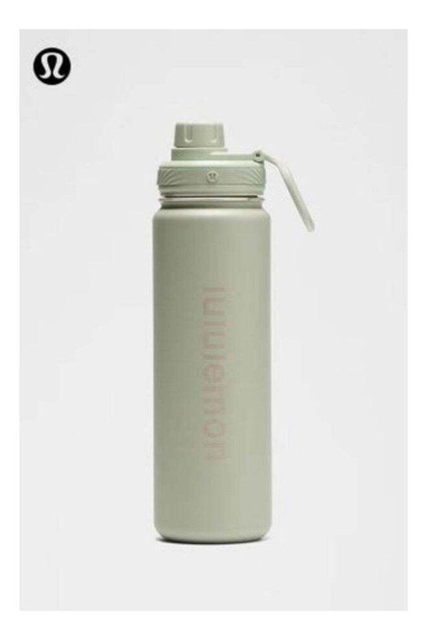 Stainless steel sports vacuum insulated water bottle, suitable for holding water, iced tea, hot tea, etc., with a capacity of 710 milliliters