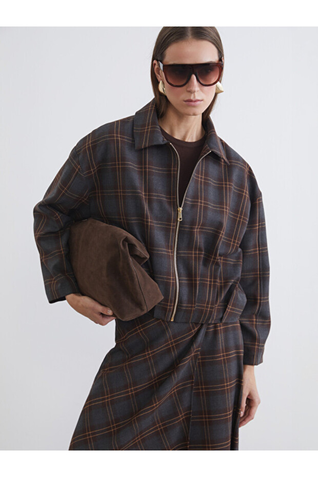 Esvab • Modern & Distinctive Shirt Roba Collar Checked Embroidered Loose Fit Women's Jacket