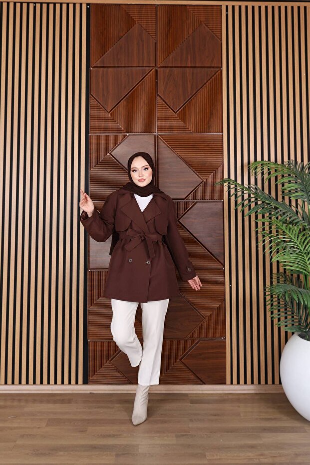 Stylish and Comfortable Short Trench Coat