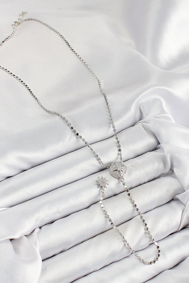 Silver Brass Zircon Scrunch Chain Medallion Y Necklace for Elegant Woman