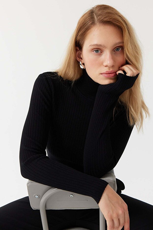 Women's Turtleneck Knitwear Sweater