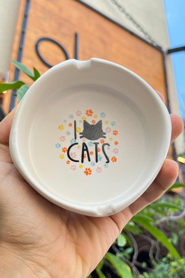 منفضة سجائر سيراميك مطبوع عليها عبارة I Love Cats