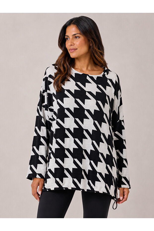 Women's Black and White Houndstooth Patterned Knitwear Oversize Sweater