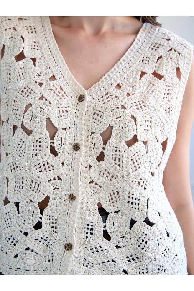 Women's Natural Vest V-Neck Openwork Knitted Detailed Buttoned Sleeveless Regular Length