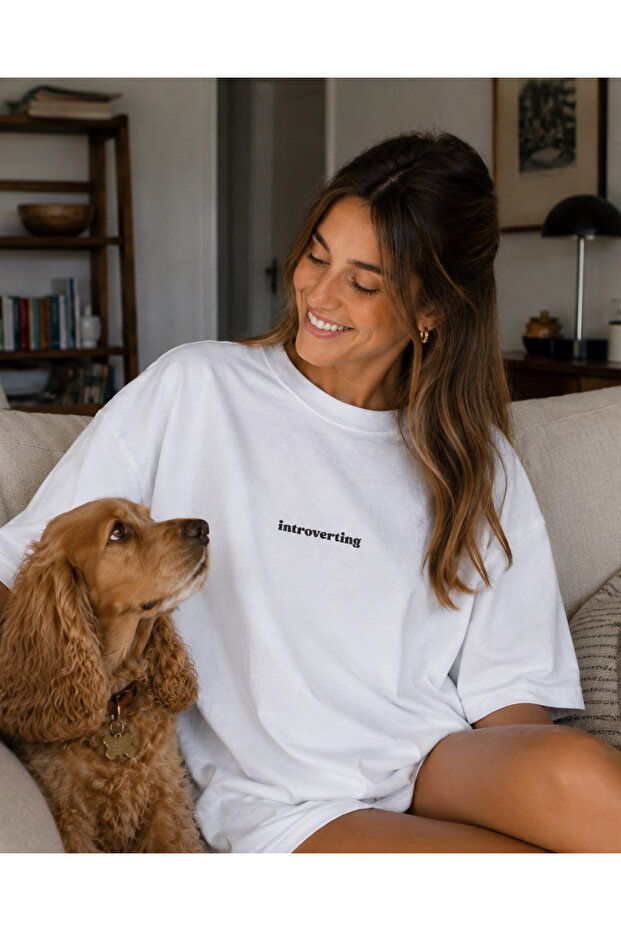 Introverting Göğüs Baskılı Oversize T-Shirt