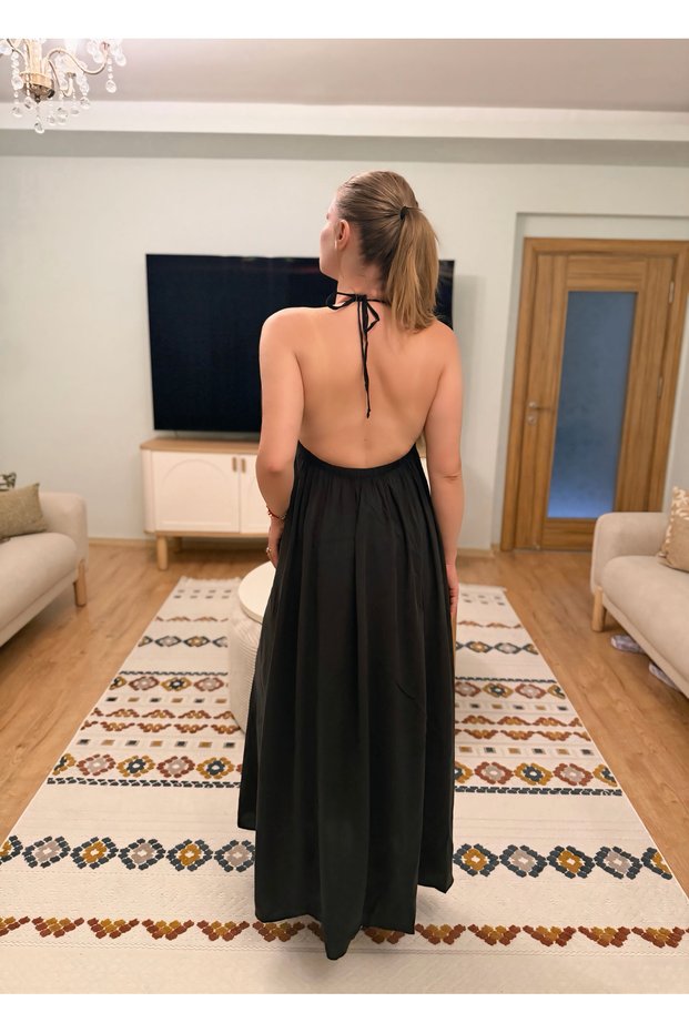 Halter Collar Back Low-cut Dress