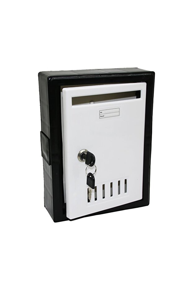 PLASTIC BLACK MAILBOX (K0)