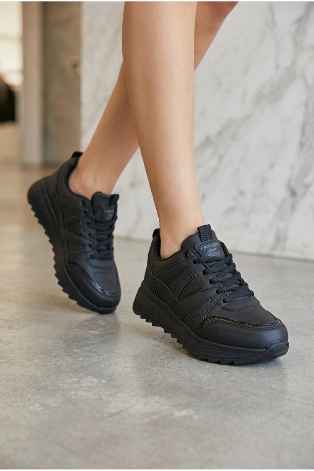 Women's Black Stylish Design Casual Sports Shoes Trend Sneaker
