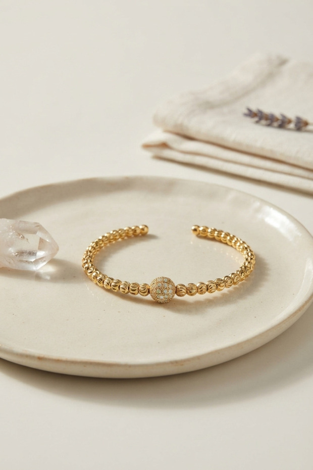 Gold Color Dorika Model Zircon Stone Women's Bracelet Tj-Bb8857