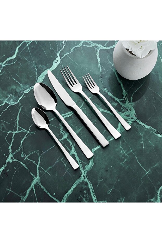 Versay 6-Person 30-Piece Cutlery Set