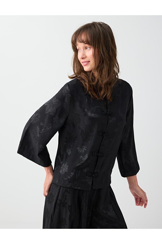 Black Judge Collar Shiny Jacquard Patterned Shirt
