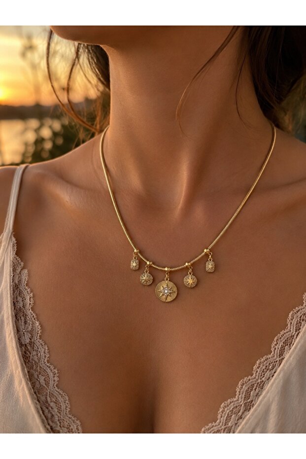 Charm Gold Kolye