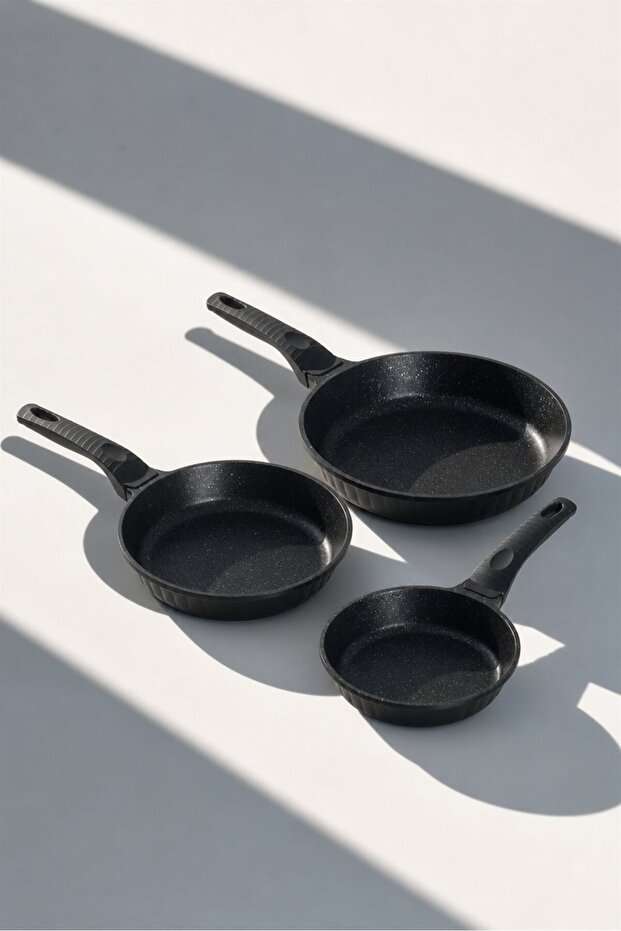 Dg-11359 Serendipity 3-Piece Cast Granite Pan Set Black