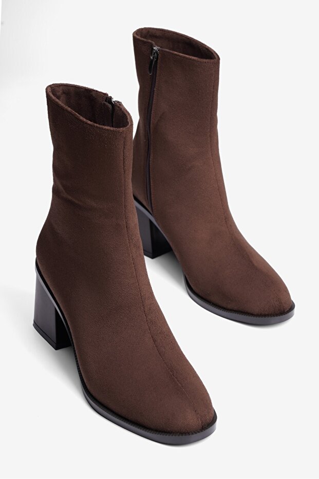 Women's Suede Boots Round Toe Zippered Thick Heeled Daily Ankle Boots Lara Brown