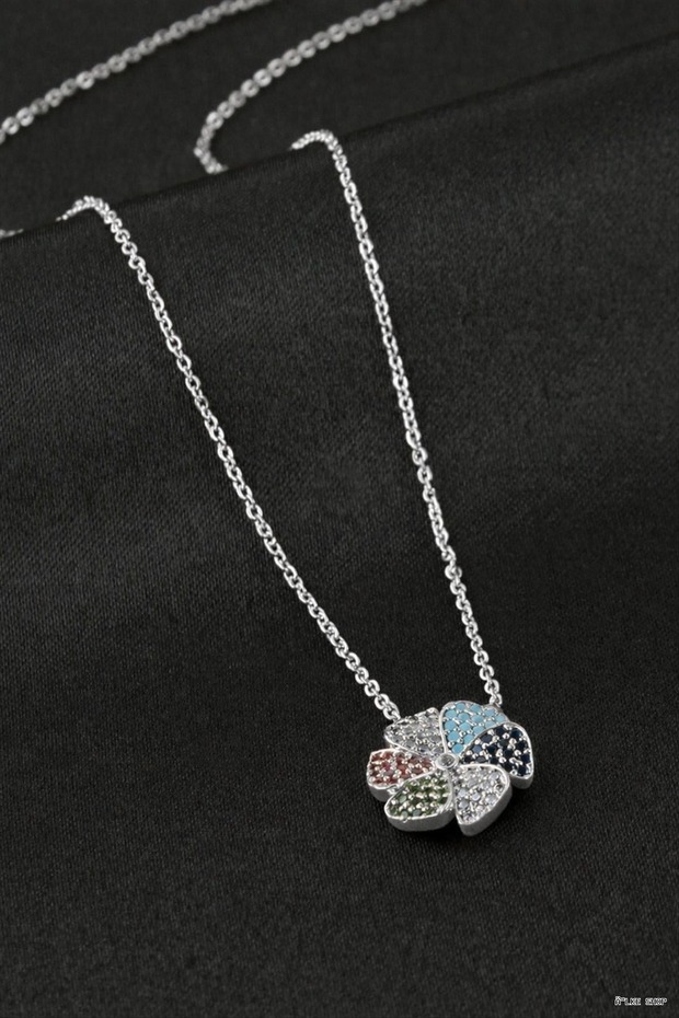 Ilkestor Daisy Zircon Stone Necklace (203531) Silver Color