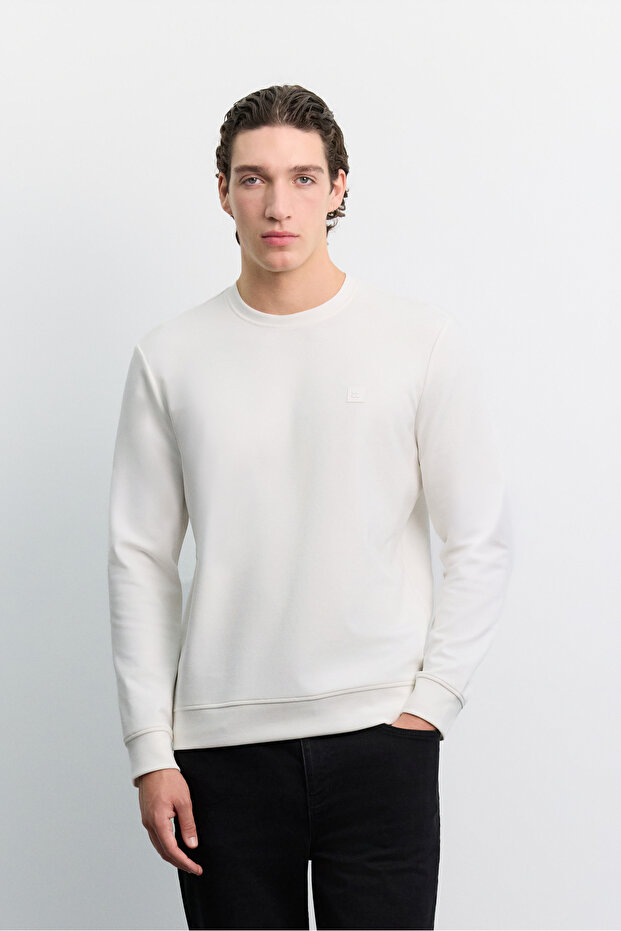 Men's Ecru Crew Neck Interlock Sweatshirt with Chest Rubber Logo A62Y1299