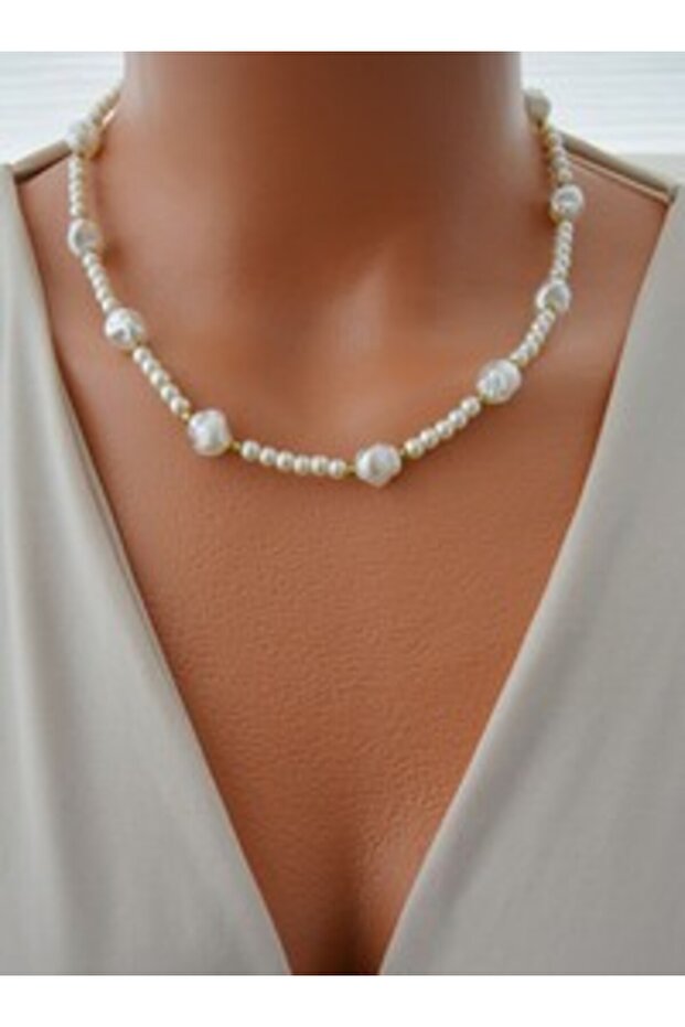 Necklace - White -