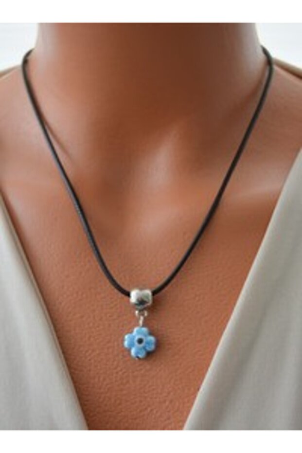 Necklace - Silver Color -