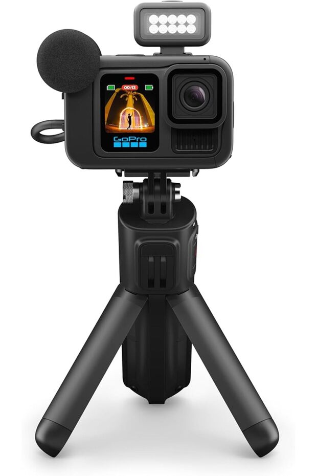 HERO13 Black Creator Edition - يتضمن كاميرا HERO13 Black، وفولتا (مقبض البطارية، حامل ثلاثي القوائم، جهاز تحكم عن بعد)، وميزة Me