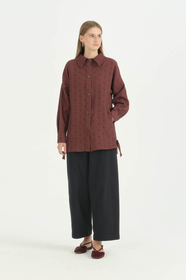 Thin Quilted Brooch Jacket - Burgundy