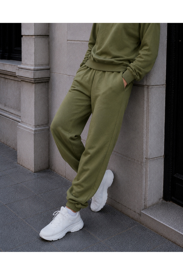 Women's 3 Thread Non-Threaded Elastic Cuffed Jogger Sweatpants