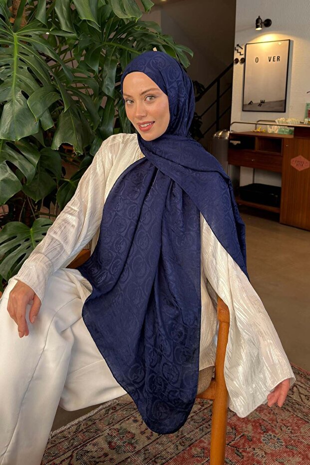 Gg Pattern Ayrobin Floral Jacquard Shawl Midnight Blue