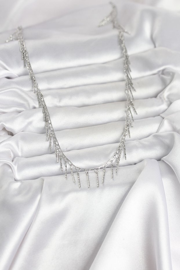 Silver Brass Fringed Women's Necklace for Elegant Necks