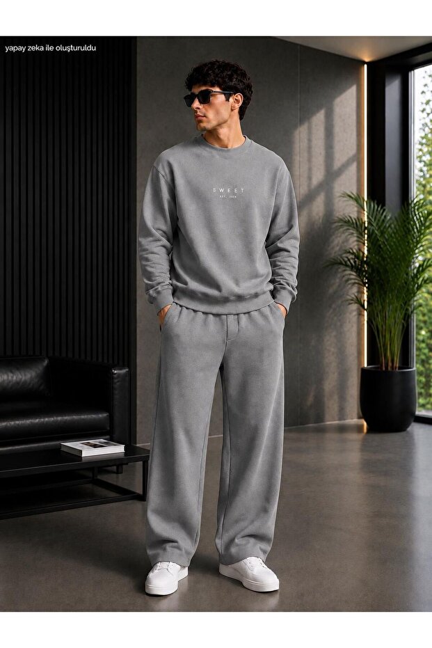 Men's Sweet Minimal Typography Printed Crew Neck Regular Fit Men's Tracksuit Set /Straight Leg Bottom