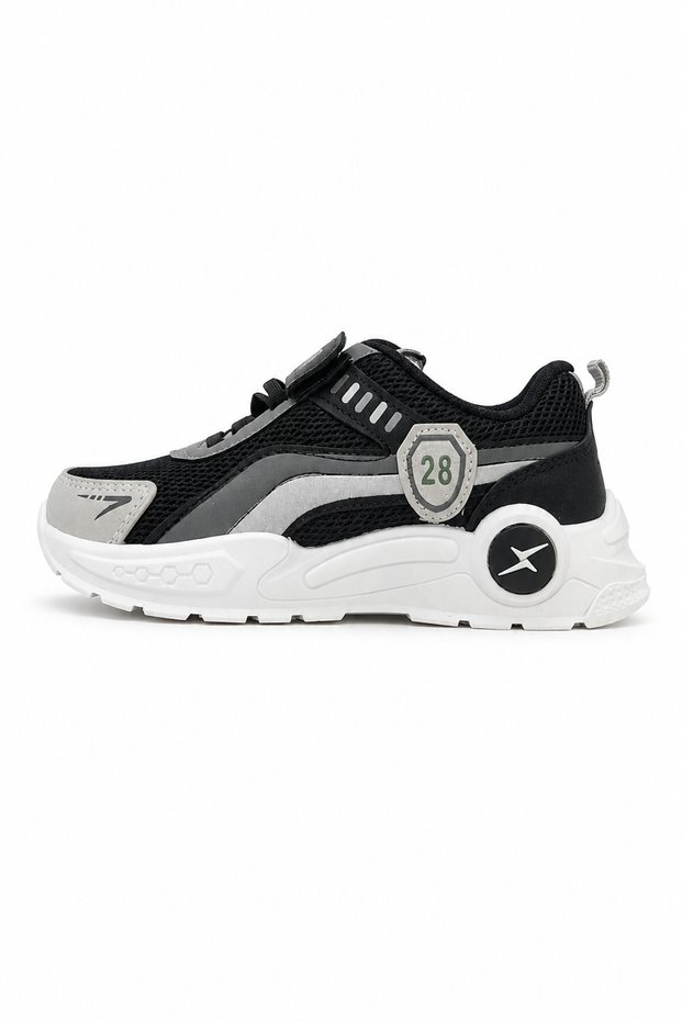 Boys' Black Gray Sports Shoes Breathable Mesh Light Sole Casual Sneaker